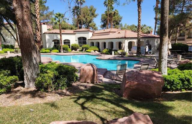 2975 Bluegrass Lane Gallery 3