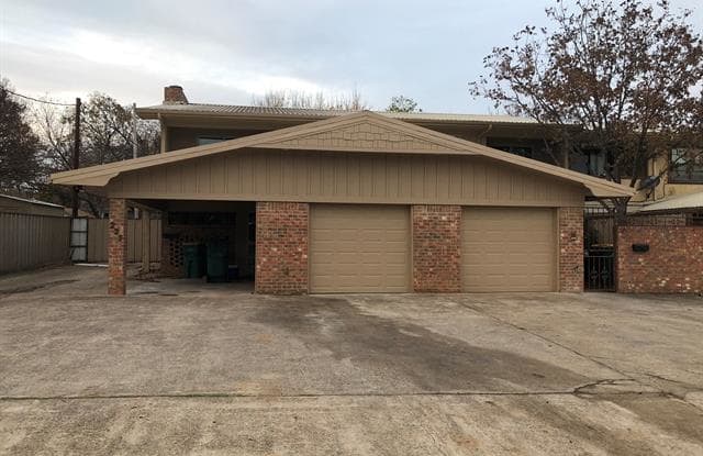 225 Elm Street - 225 Elm Street, Lewisville, TX 75057