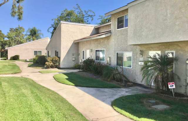 3 Bedrooms, 2.5 Bath Townhome for Lease in Ontario with Water & Trash Included photos photos