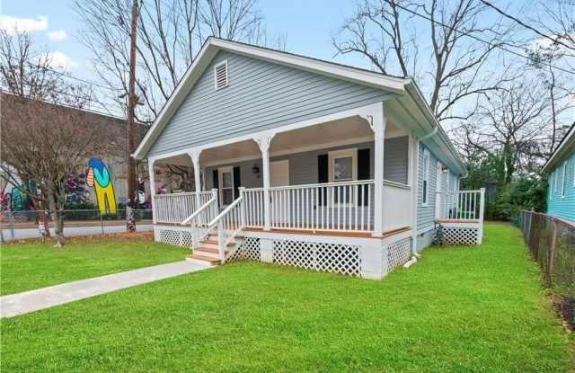 112 Tye Street SE Gallery 4