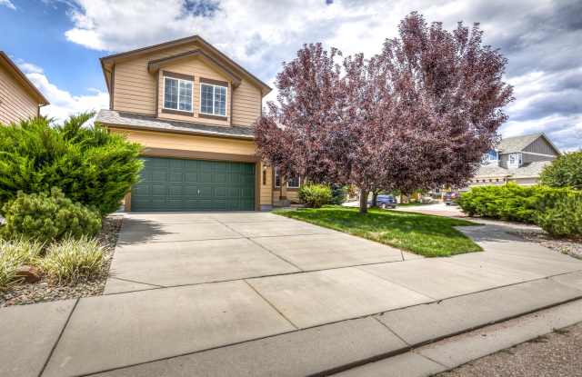 6104 Hayfield Pl Gallery 1