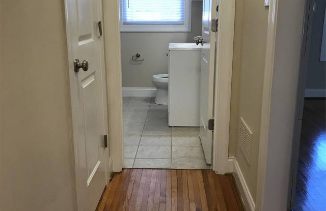 1324 Delane Avenue Gallery 4