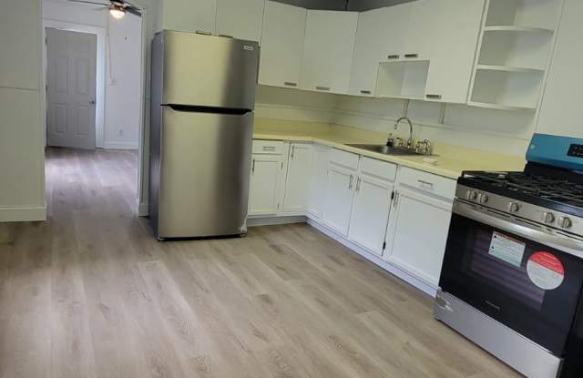 320-322 West Shawnee Avenue - 322 - 320-322 West Shawnee Avenue, Plymouth, PA 18651