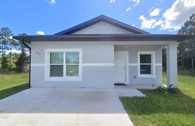 Cozy Two Bedroom, one bath house-Newer Construction- Lehigh Acres photos photos
