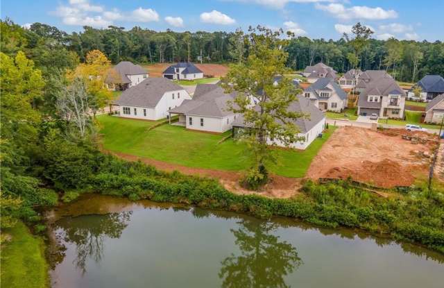 Beautiful home in Brentwood Gallery 3