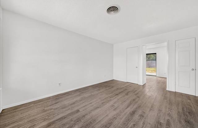 1626 Bois D Arc - 4/bedroom 2/bathroom - $1695/month Gallery 4
