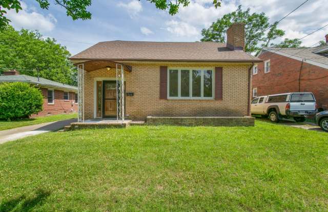 3-Bedroom Home with Bonus Space – Near Newport News Shipyard Gallery 1