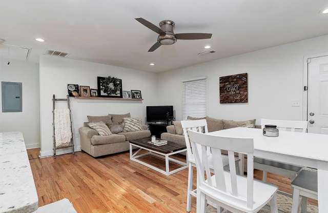 3940 Forrest Court Gallery 4