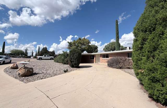 4BR/2.5BA/2Cp, 1800 sq.ft. rental in Sierra Vista, AZ Gallery 1