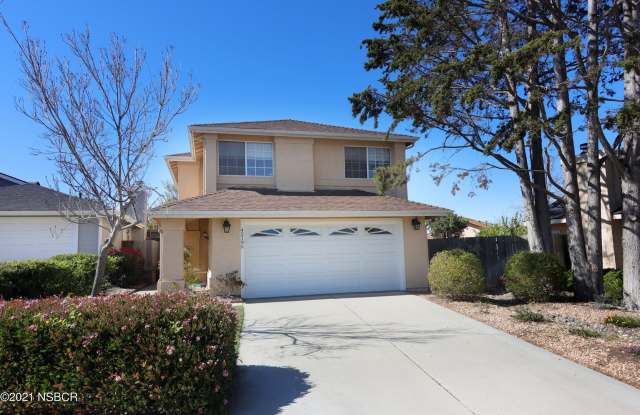 Available Now! 4 bed/ 3bath Home in Edgewood Estates - 4219 Breezy Glen Drive, Orcutt, CA 93455