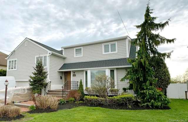 3544 Woodward Street photos photos