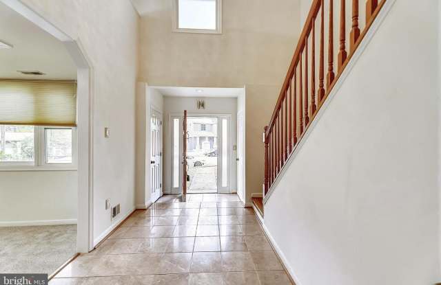115 FARDALE ST SE Gallery 2