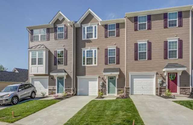 85-B Virginia Avenue - Palmyra Townhome! Gallery 1