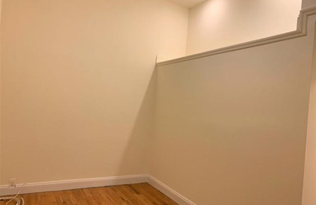 105 West 77th Street Gallery 3
