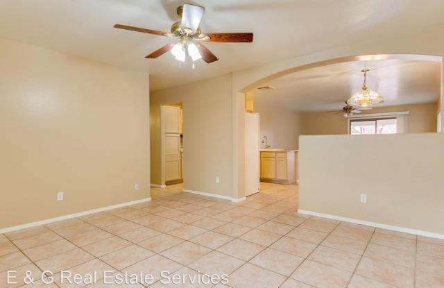 14924 W Port Royale Ln Gallery 4