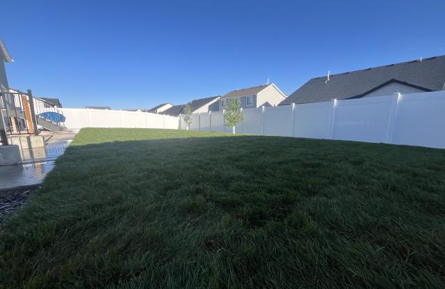 634 W 1360 N Gallery 2