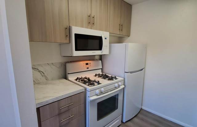 5529 S. Willow Lane - DUnit D - 5529 South Willow Lane, Murray, UT 84107 5529 S. Willow Lane - DUnit D - 5529 South Willow Lane, Murray, UT 84107