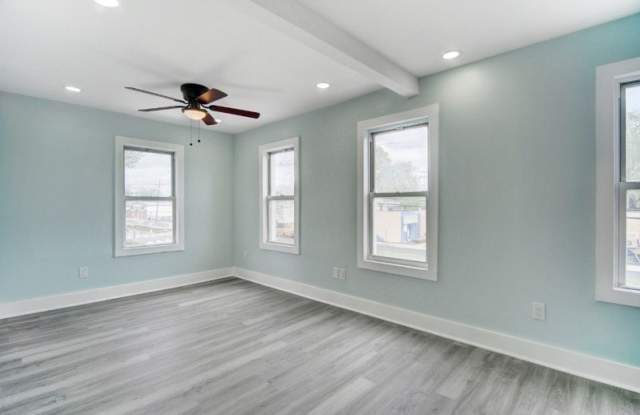 351 Railroad Ave Gallery 2