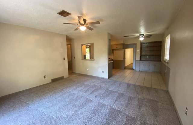 Large 3 Bedroom 1.5 Bathrooms***GARAGE CONVERSION IS 2 BONUS ROOMS*** in MWC * Available NOW (Post & Reno Major Cross Streets) Gallery 3