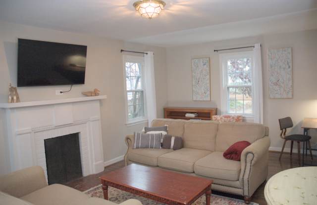 2516 Derwent Drive Southwest photos photos