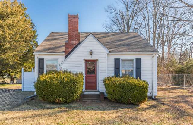 UNFURNISHED cozy private 2-bedroom, 2-bathroom home nestled in Winston-Salem photos photos