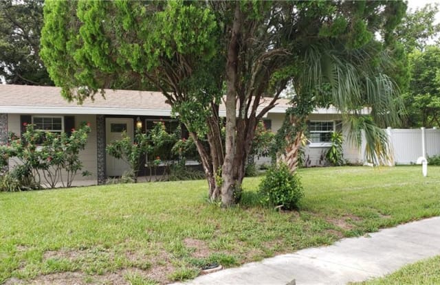 2341 GROVE STREET - 2341 Grove Street, Southgate, FL 34239