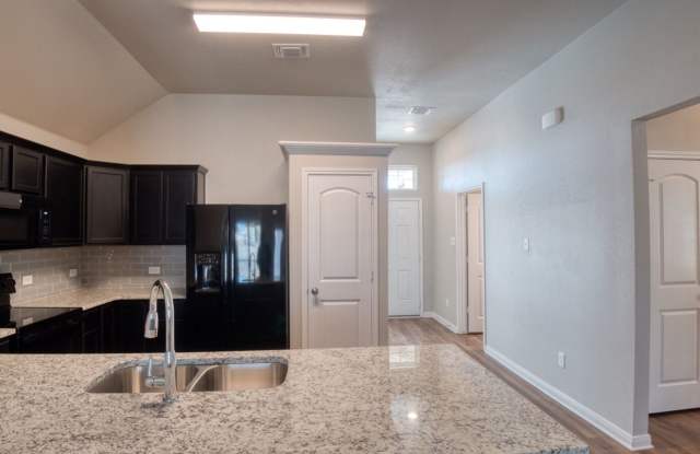 Spacious Single-Family Home Available Now! Gallery 3