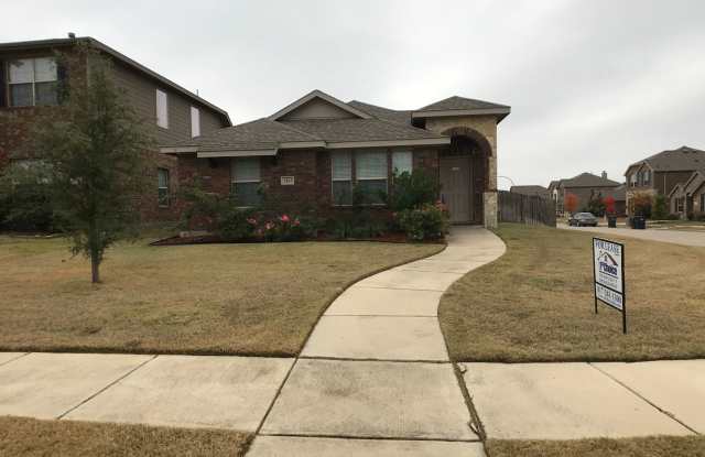 5865 Fir Tree Ln - 5865 Fir Tree Lane, Fort Worth, TX 76123
