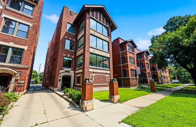 5229 S Greenwood Avenue photos photos