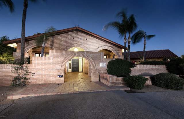 5301 N KASBA Circle Gallery 2