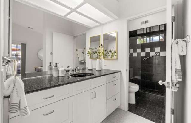 5933 Village Terrace Drive Gallery 2