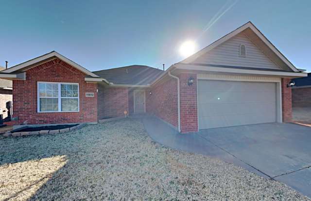 Very Nice 3 Bedroom 2 Bath House in Piedmont Schools with a Storm Shelter photos photos