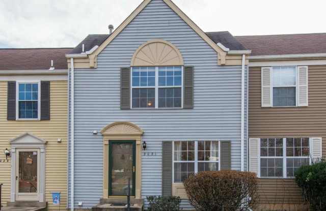 9031 LEE HIGHWAY photos photos