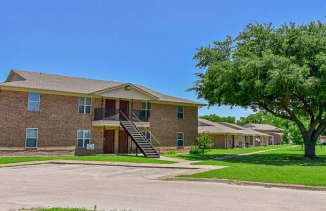 200 Daniel Dr. Gallery 2