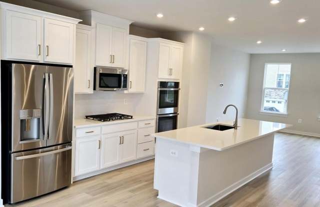 24148 THURSO SQUARE photos photos