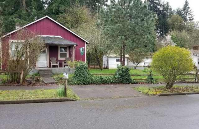 Pet Friendly 2Bed: 1Bath Home w/Garage Gallery 1