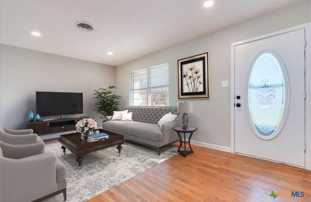 704 S 3rd Street photos photos