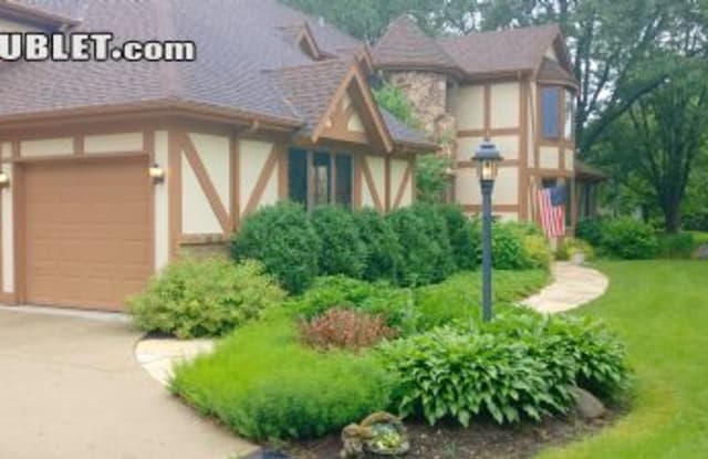 50  Carlisle - 50 Carlisle Road, Hawthorn Woods, IL 60047
