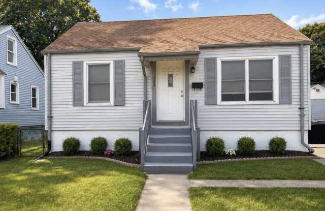 1338 Hoffman Street photos photos