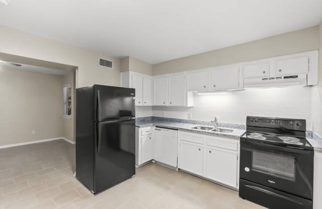 808 Denison Ave photos photos