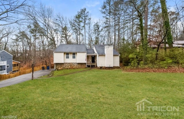 6564 Oakwood Drive - 6564 Oakwood Drive, Douglasville, GA 30135