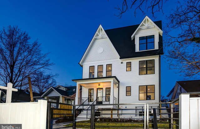 Charming 2BR House in Washington, DC photos photos