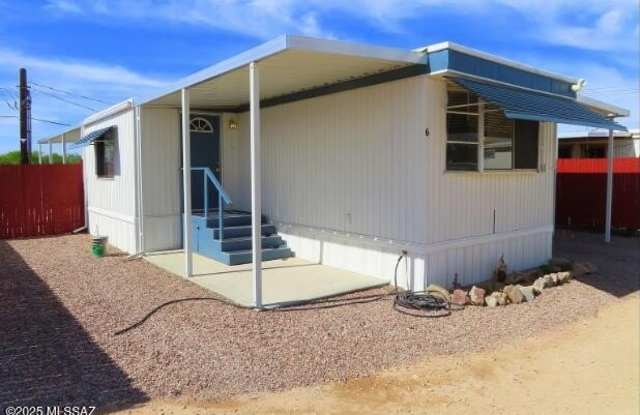 2602 E Walnut Street unit: 6 photos photos