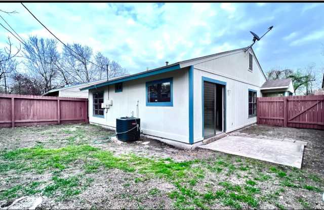 4347 LEHMAN DR Gallery 2