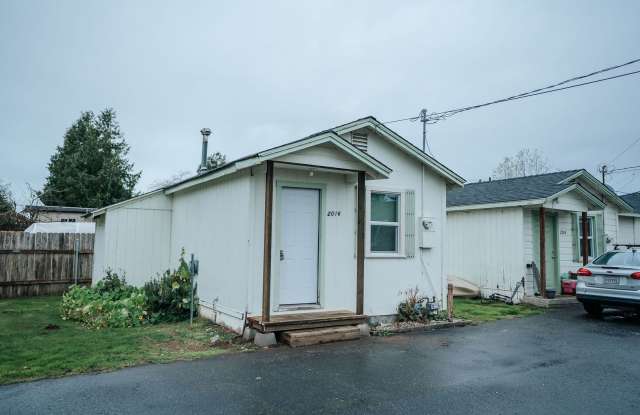 Charming Detached Studio Home in McKinleyville - 2016 Nelson Road, McKinleyville, CA 95519