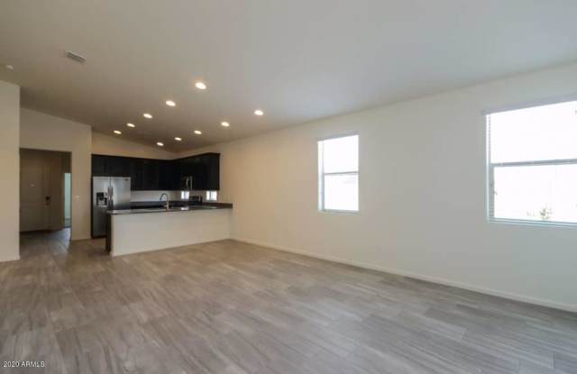 3836 E NARROWLEAF Drive Gallery 2