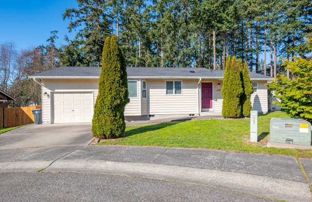 3 Bed 2 Bath House with all new flooring! photos photos