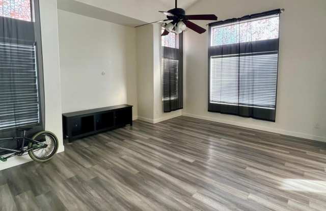 2721 S 108TH Avenue Gallery 4
