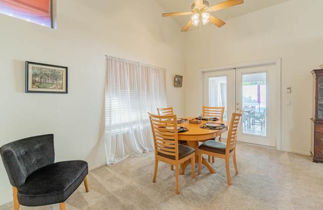 5872 W COCHISE Drive Gallery 3