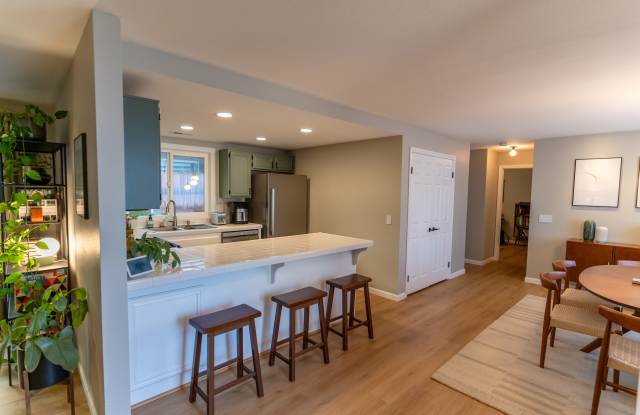 1304 Palomar Place - 1 photos photos